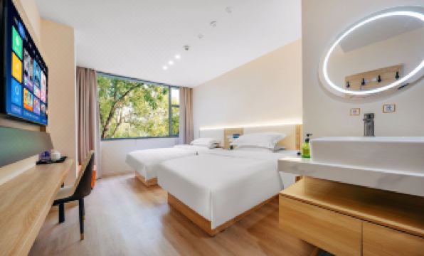 Shaoxing Xinyuan Hotel (Lü Xun's Hometown Cangqiao Straight Street Branch)