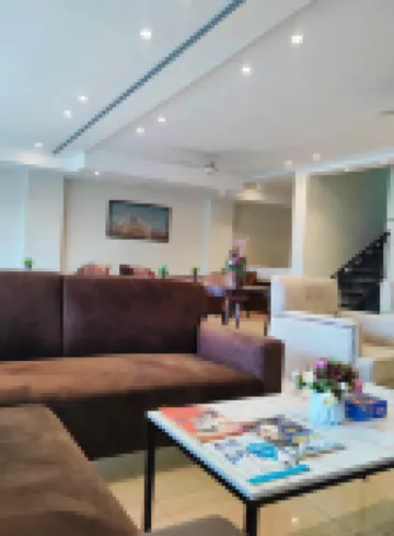 Airport Transit Lodge
