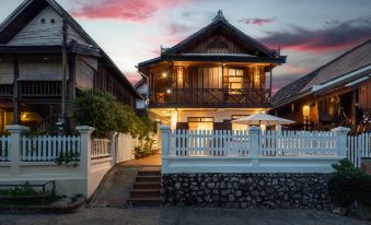 Xieng Thong Retreat Hotel (Luang Prabang Old Town - Central Sisavangvong Road Branch)