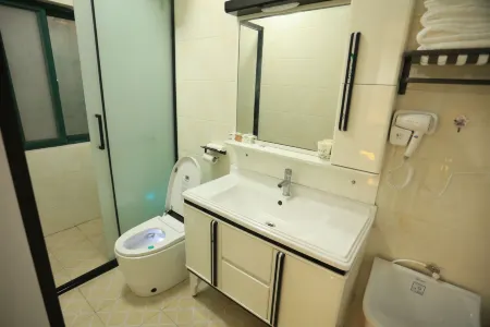 Runze Wanjia Homestay Отели в г. Вейшань