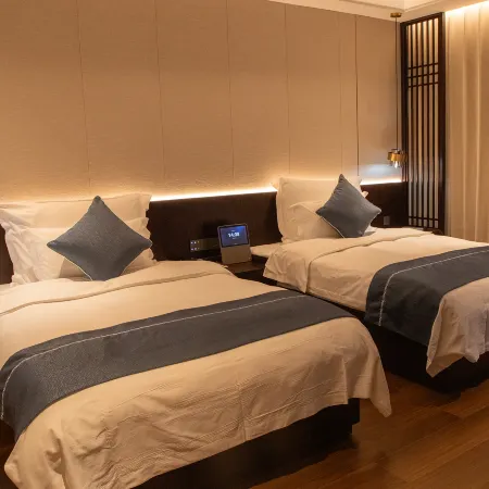 Fengdu Lakeside Resort