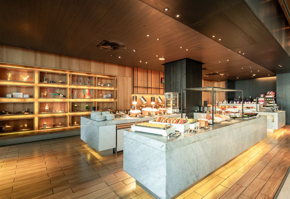 실크스 플레이스 타이난 조식 뷔페