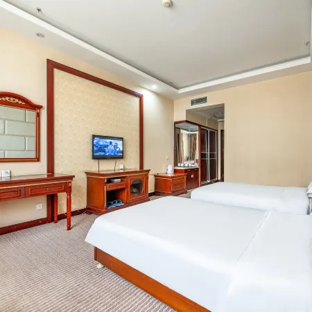 Bachu Populus Euphratica International Hotel (Shiji Avenue Branch, Bachu Pedestrian Street)