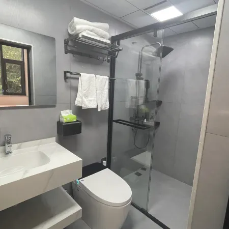 Sanqingshan Shanlang Guishu Homestay