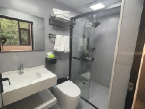 Sanqingshan Shanlang Guishu Homestay