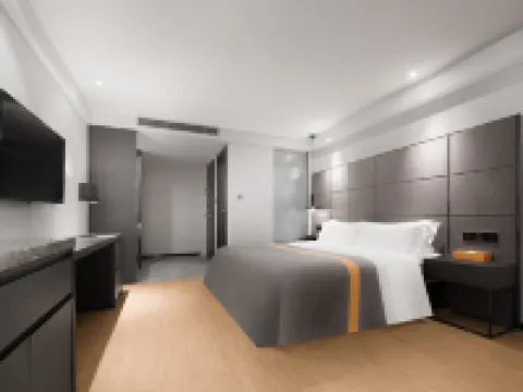 홀리데이 리버뷰 호텔, 충칭 (제팡베이 홍야동) 충칭 호텔