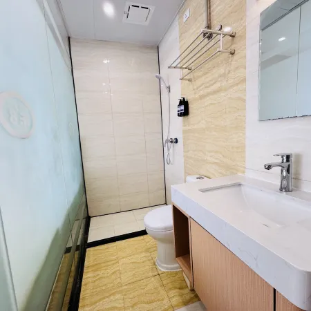 Le 8 Chain Hotel (Bengbu Zhanggongshan Park)