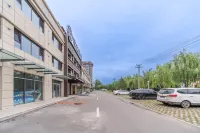 禧樾飯店（長治沁源人民路店） - 停車場