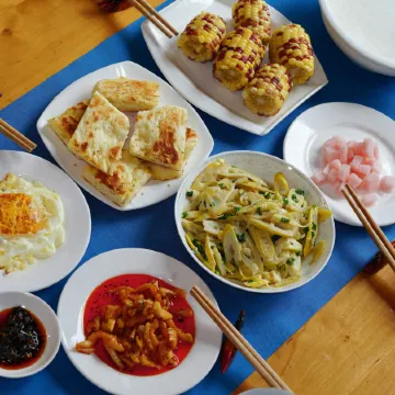 Baoxingtian Sister Inn