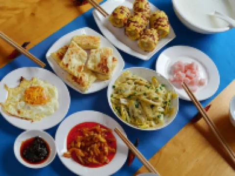 Baoxingtian Sister Inn