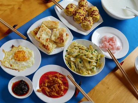 Baoxingtian Sister Inn