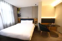 Homeinn Selected Hotel (Kaifeng Millennium City Park Scenic Area) - 3 Yıldız