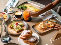 Leon Hotel & Lounge Hotels near Varhegy