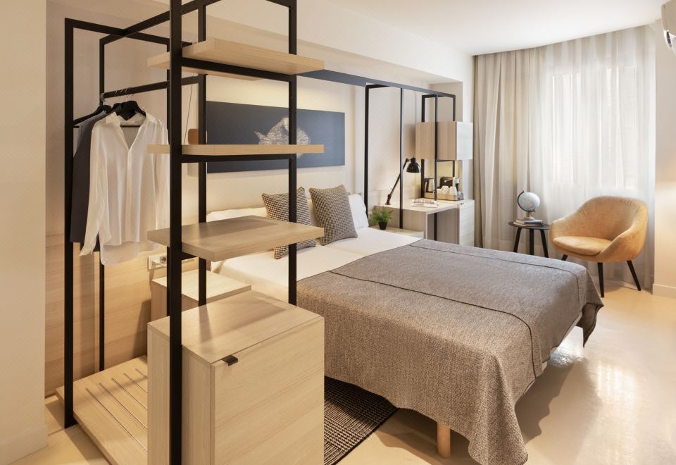 2. 호텔 데니트 바..