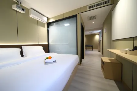 Linfen Xinhai Yuexin Hotel (Shenglong International Pingyang Plaza) Отели рядом с достопримечательностью «Xi'an International Studies University Shanxi Branch»