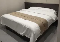 차오양 진팅 호텔 Bus Terminal/Xinglong Store 호텔