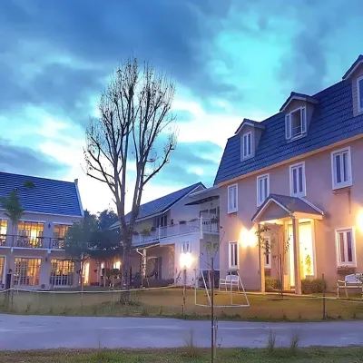 Doi Tung View Resort Hotels near Doi Tung