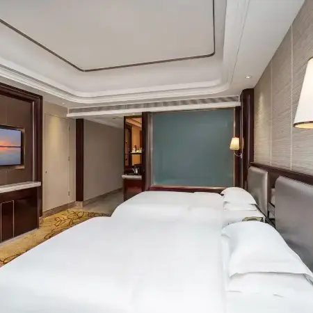 Miraton Hotel