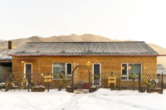 Floral Hotel·Jiushiba Hotel（Russian Style Town Store）