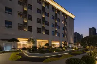 Yueshang Hotel (Zhangjiagang High-Speed Railway Station Beijing Road) - 2-Star