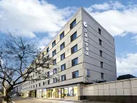 HanTing Premium Hotel (Beijing Shijingshan Amusement Park) Hotels near Shijingshan