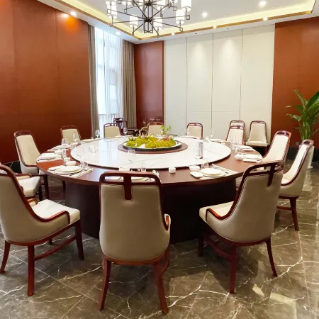 Xiang Run Jinpeng Hotel (Suixi)