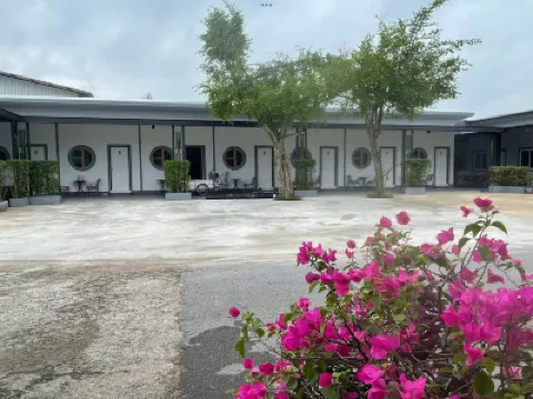 Garden House Resort Hotels near Surat Thani Rajabhat University