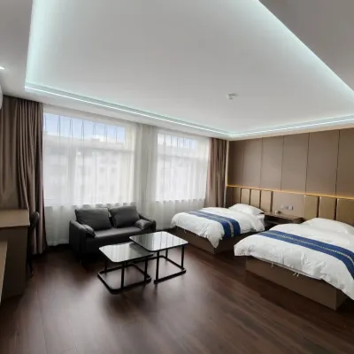 Jinhaoyang Hotel Hotels near Bailingmiao Kangri Renmin Yingxiong Monument