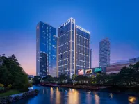 百年滙國際公寓（佛山國際體育文化演藝中心新城東地鐵站店） 鄰近登州的酒店