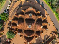 Maitreya Dongfengyun Art Inn Hotels near Mile Railway Station