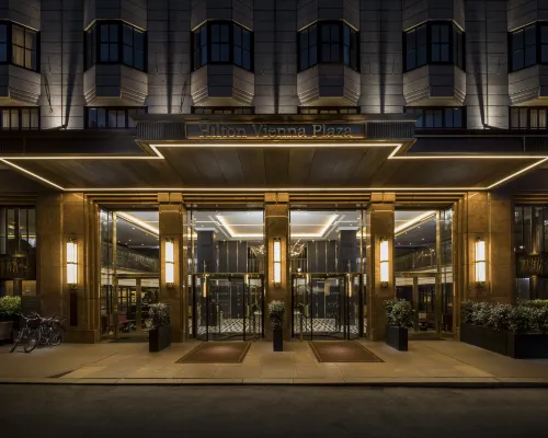 Hilton Vienna Plaza Hotels near Rathausplatz