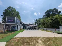 Galaxy Homestay (Muslim) Hotels near MAPS Perak
