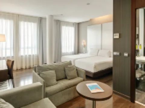 庫裡森斯考特爾飯店 阿萬多站（西班牙）附近的飯店