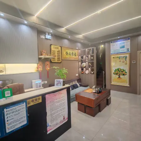 Glamorous Light Luxury Smart Hotel