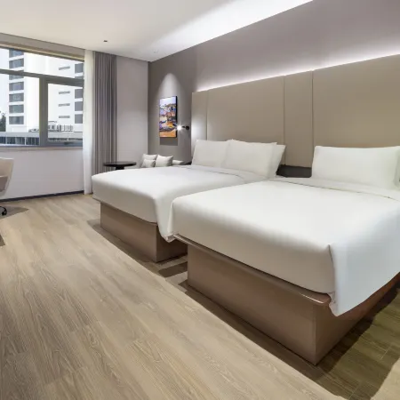 Dream Palace Ben Thanh Grand Hotel Отели рядом с достопримечательностью «Парк 30/4»