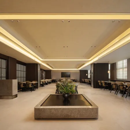 Yaduo Hotel, Roosevelt Shopping Center, Xi'an Road, Dalian