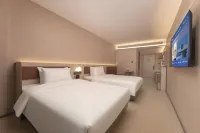 HanTing Hotel (Ma'anshan Downtown Area Yanghu Subway Station)