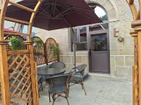 Huajian Xiaoyuan Homestay