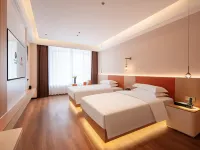 Jifeng International Hotel (Puyang East Station) Hotels in Puyang
