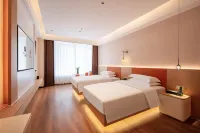 Jifeng International Hotel (Puyang East Station)