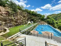 Guangde Shengjing Boya Luxury Tent Homestay - Swimmingpools