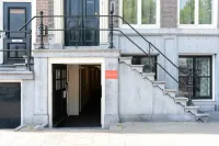 Amsterdam Dockside Flats - Kitchen