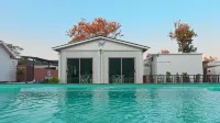 โฮเต็ลรุ เกาะล้าน
