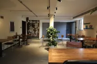 Yonghe courtyard hotel