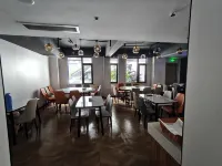 Jingfang E-Sports Hotel (Hangzhou Jiande Xin'an River)