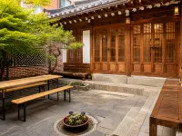 {Bukchon Historic Village} Hanok Village | By the palace | Anguk Station 10 min - B&Bs (Bed and breakfast)