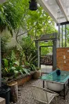 Knocknock70s Home Courtyard Garden, Jonker Parking Hotels in 