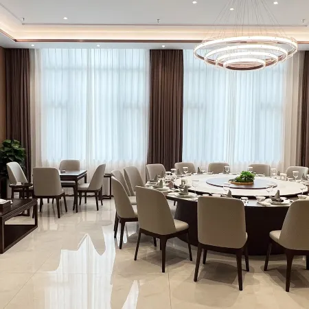 Aibin · Chengfa Business Hotel