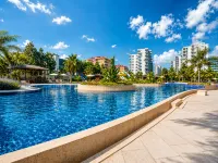 Sirius Town Apartment with Pool, Spa & Gym Near Beach & Mall - สระว่ายน้ำส่วนตัว