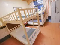 寧波怡坊賓館（櫟社機場店） 鄰近李舍的酒店
